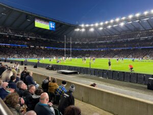 crowds at Allianz London Stadium