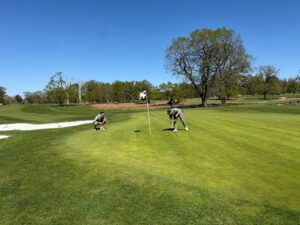 Makers Team playing Golf at Arden Hotel